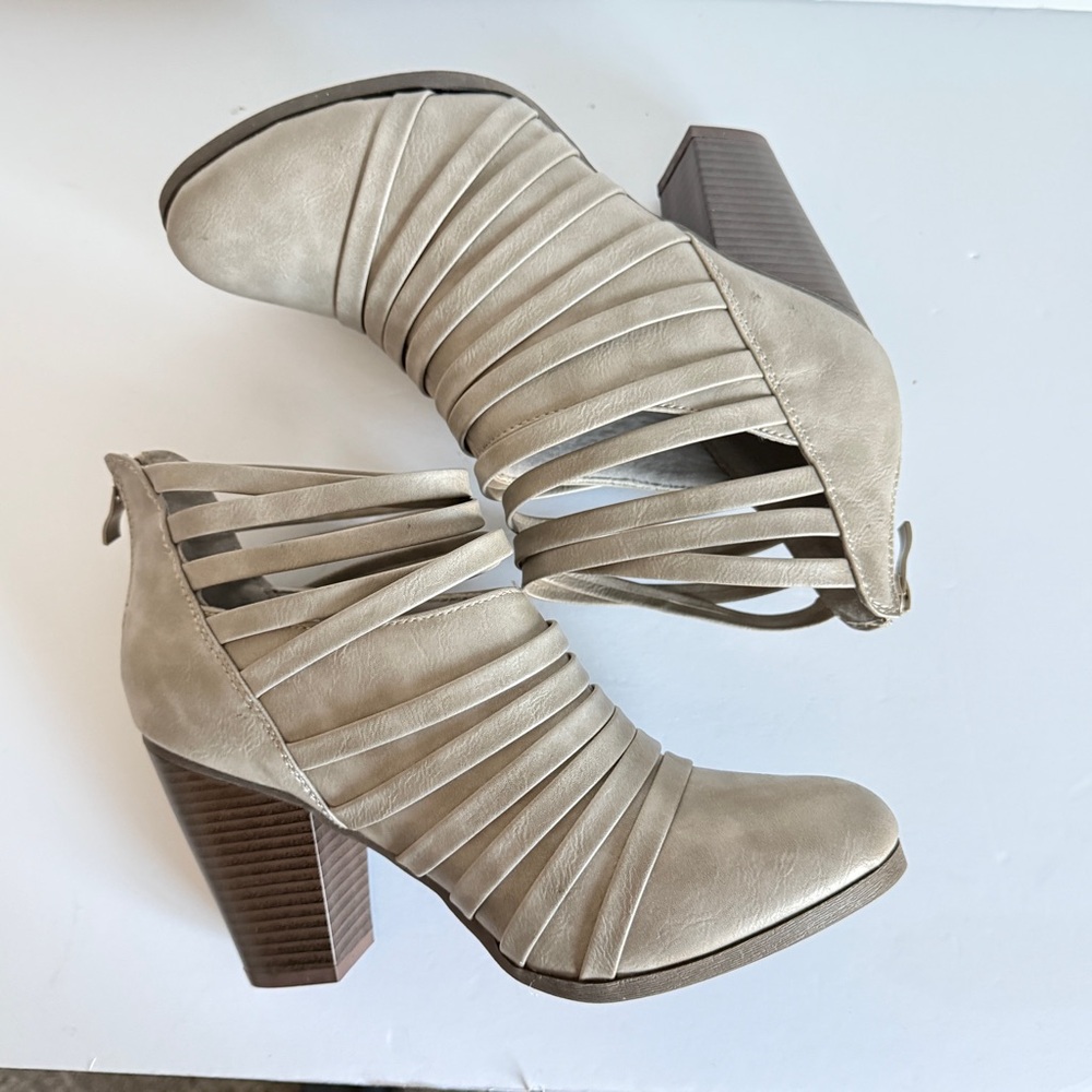 JC Grey Women's Strappy Heeled Ankle Boots Block Heel - Taupe Size 10 - Picture 3 of 13